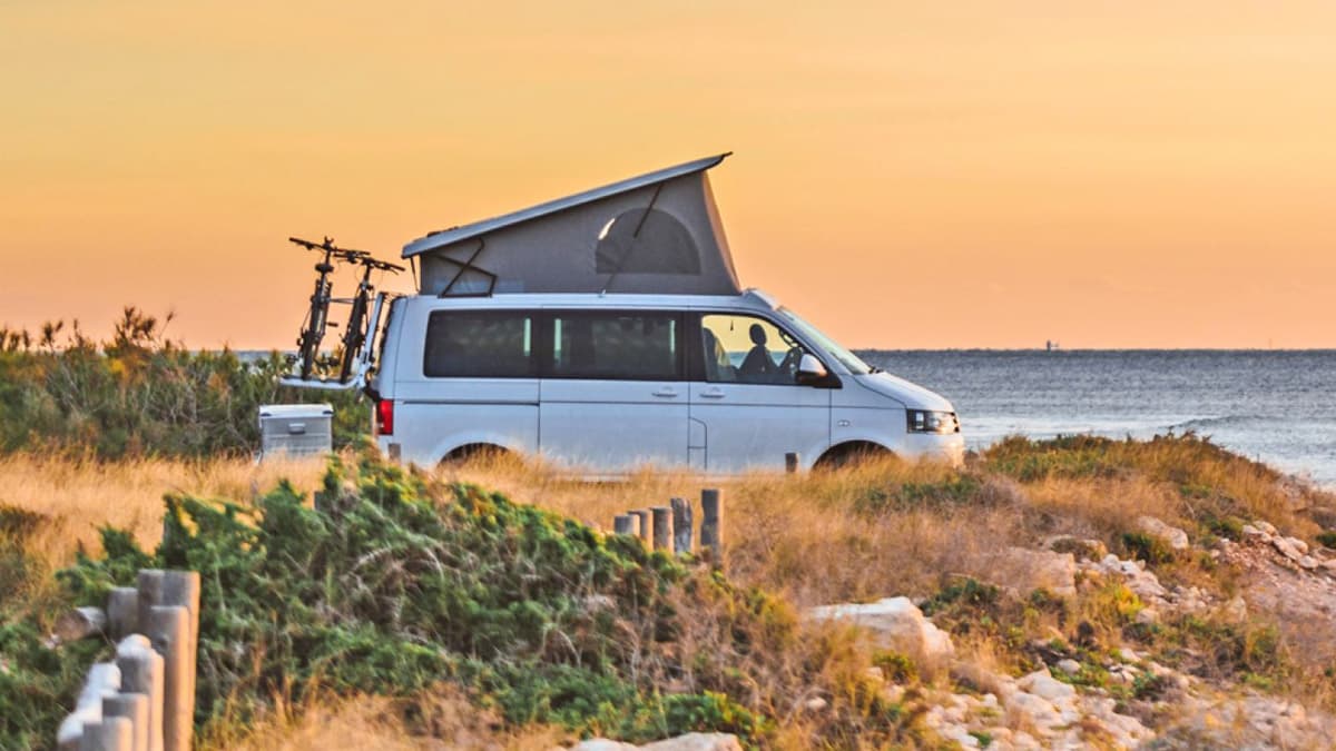 Van life : Pourquoi ce mode de vie explose en France et comment s’y préparer en 2026